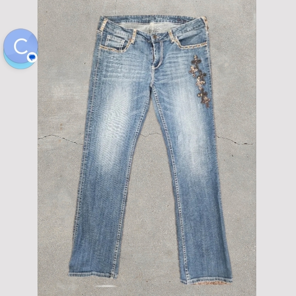 Cowgirl Tuff Truly Blessed Light Wash Bootcut Jeans Cross Embellished 34x33